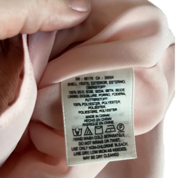 HD in Paris tender texture silk halter neck blouse - Picture 9 of 9